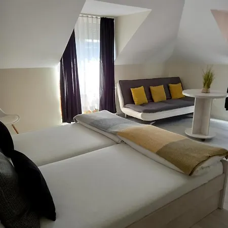 Bed and Breakfast Viola Vendeghaz Pápa