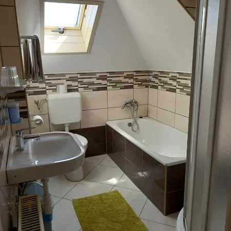 Viola Vendeghaz Frühstückspension