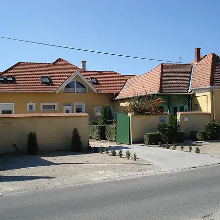 Frühstückspension Viola Vendeghaz