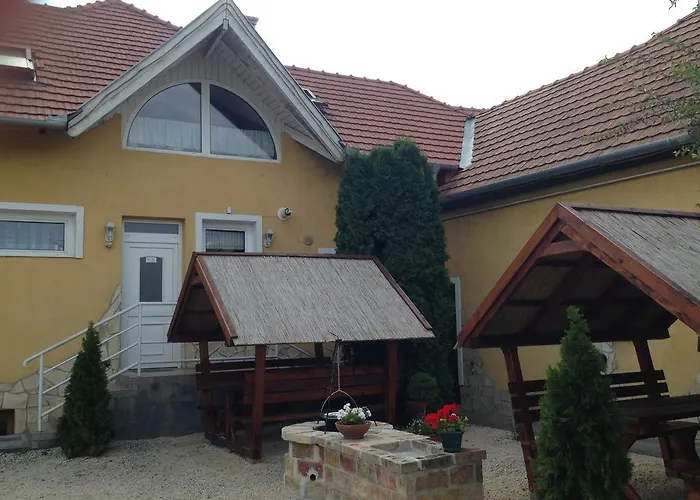 Bed & Breakfast Viola Vendeghaz Pápa